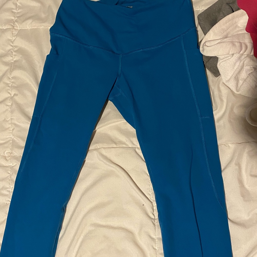 Blue leggings